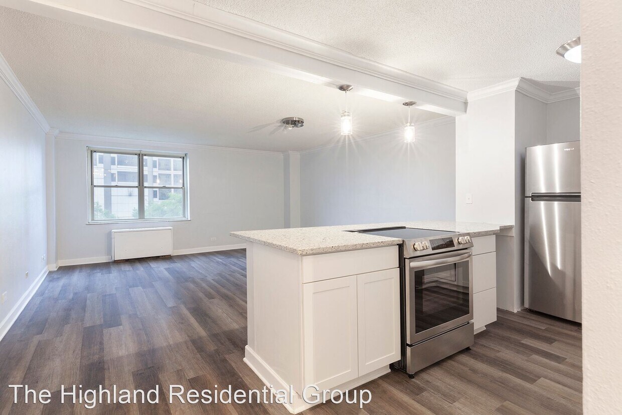Primary Photo - 1 br, 1 bath House - 300 Peachtree Street ...