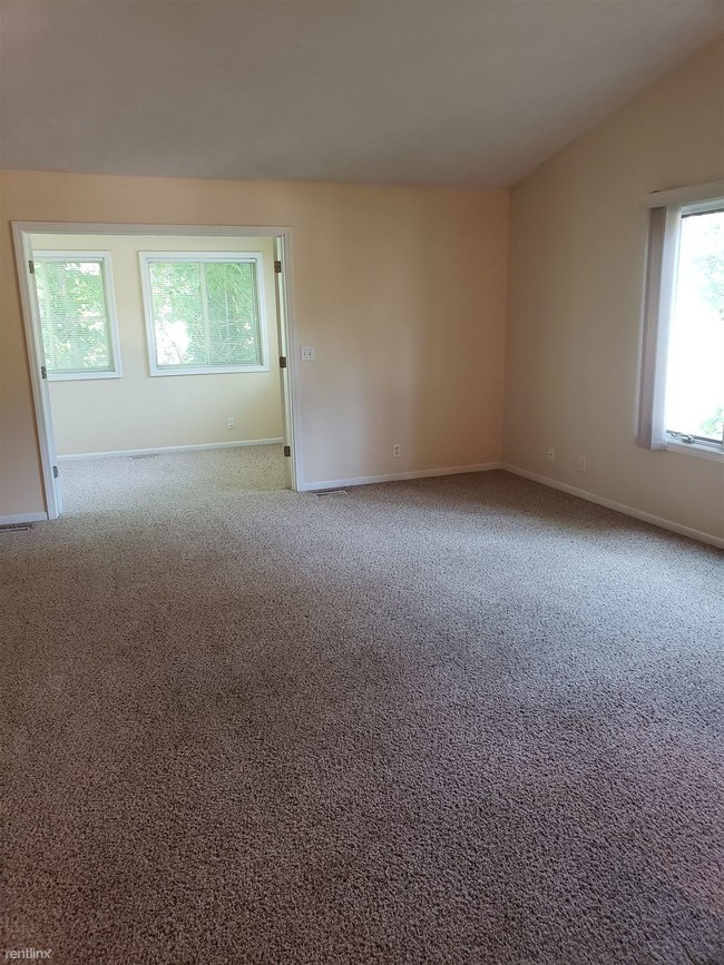 Building Photo - 2 br, 2 bath Condo - 2553 120th Ave