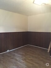 Building Photo - 168 E Pomfret St