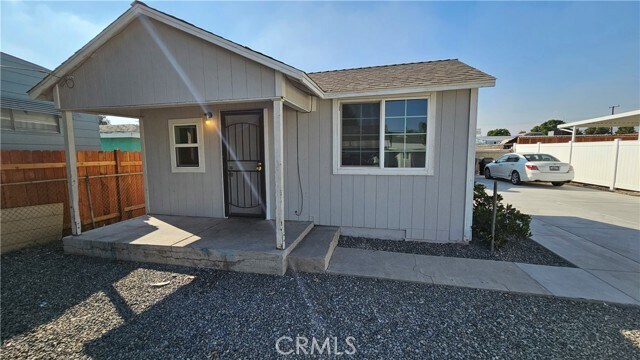 Foto principal - 532 Ramona Ave N