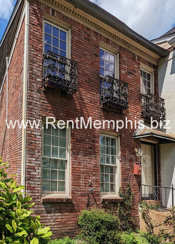 Building Photo - 1636 Central Ave