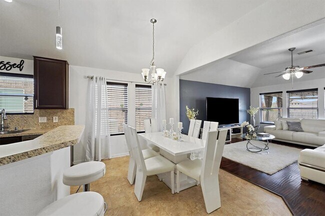 Foto del edificio - 18523 Windy Stone Dr