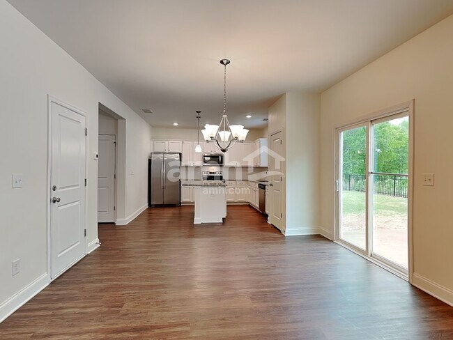 Foto del edificio - 3099 Ansley Place Rd