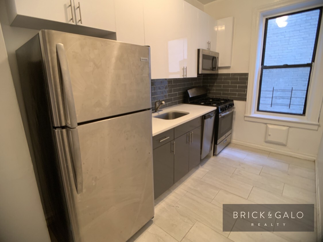 Foto principal - 2157 Ocean Ave