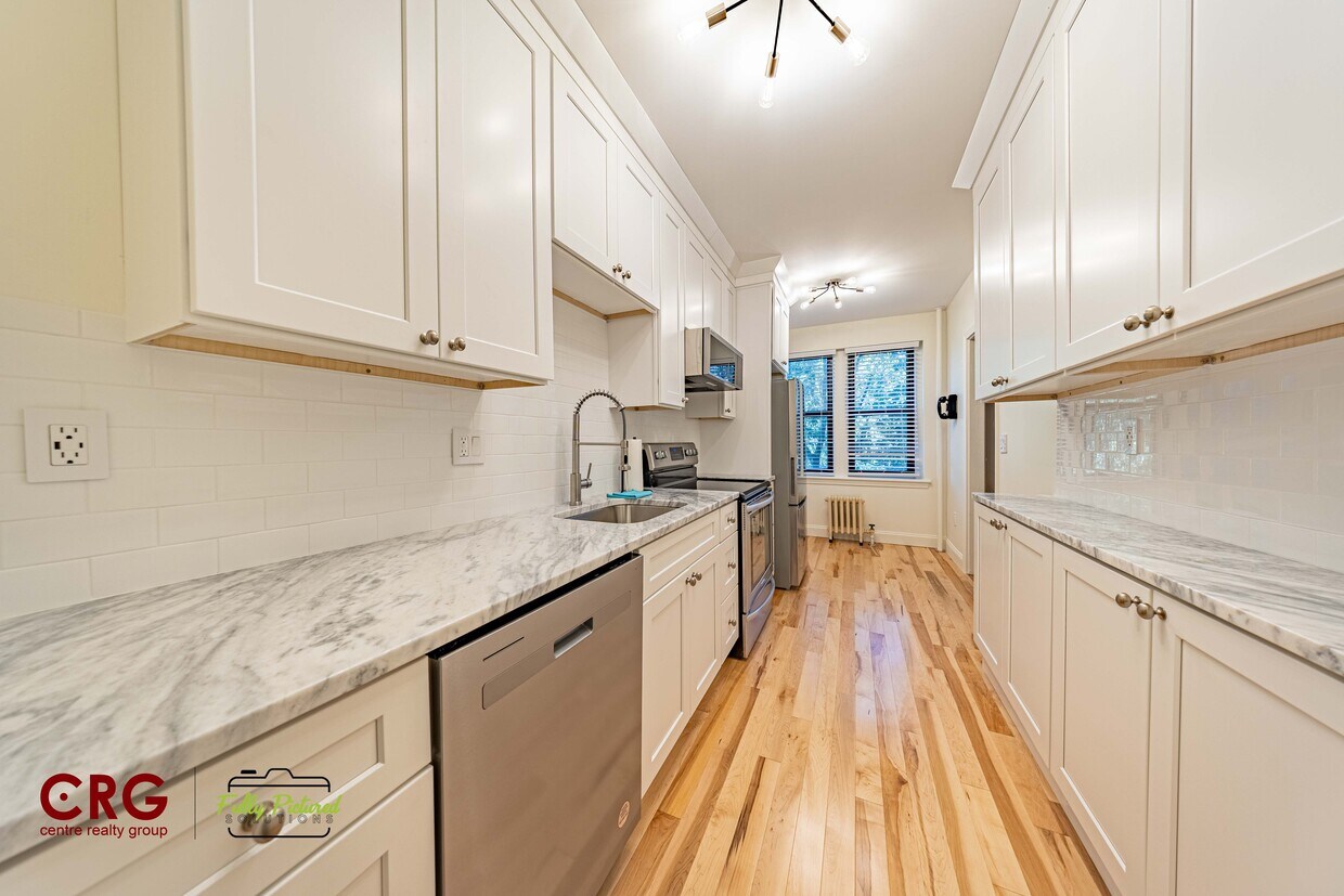 Foto principal - 145 Englewood Ave