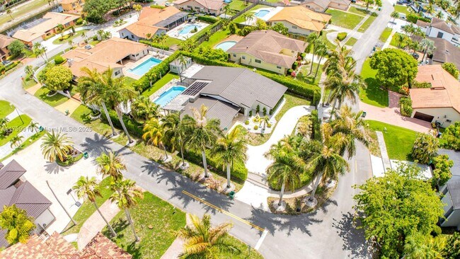 Foto del edificio - 7345 N Oakmont Dr