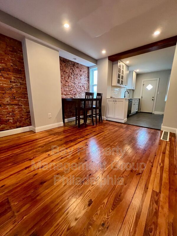 Foto del edificio - 2619 E Birch St