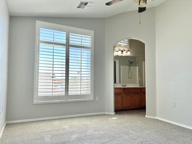 Foto del edificio - 2024 S Baldwin