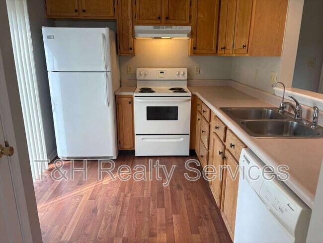 Foto del edificio - 5022 Aspen Crest Ln