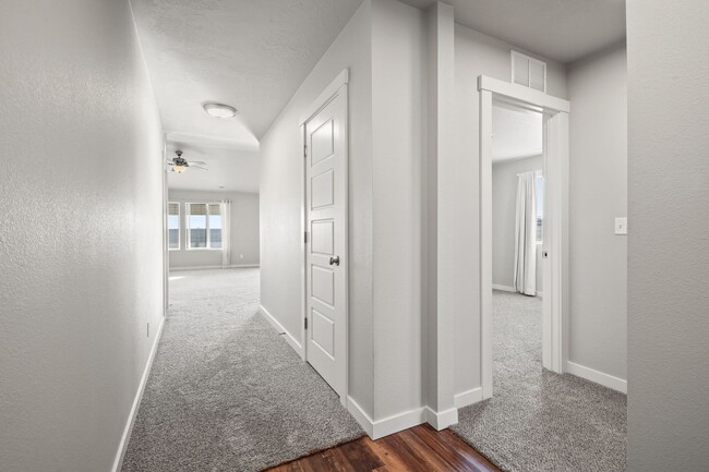 Building Photo - Single Level Living w/Lg Covered Patio & B...