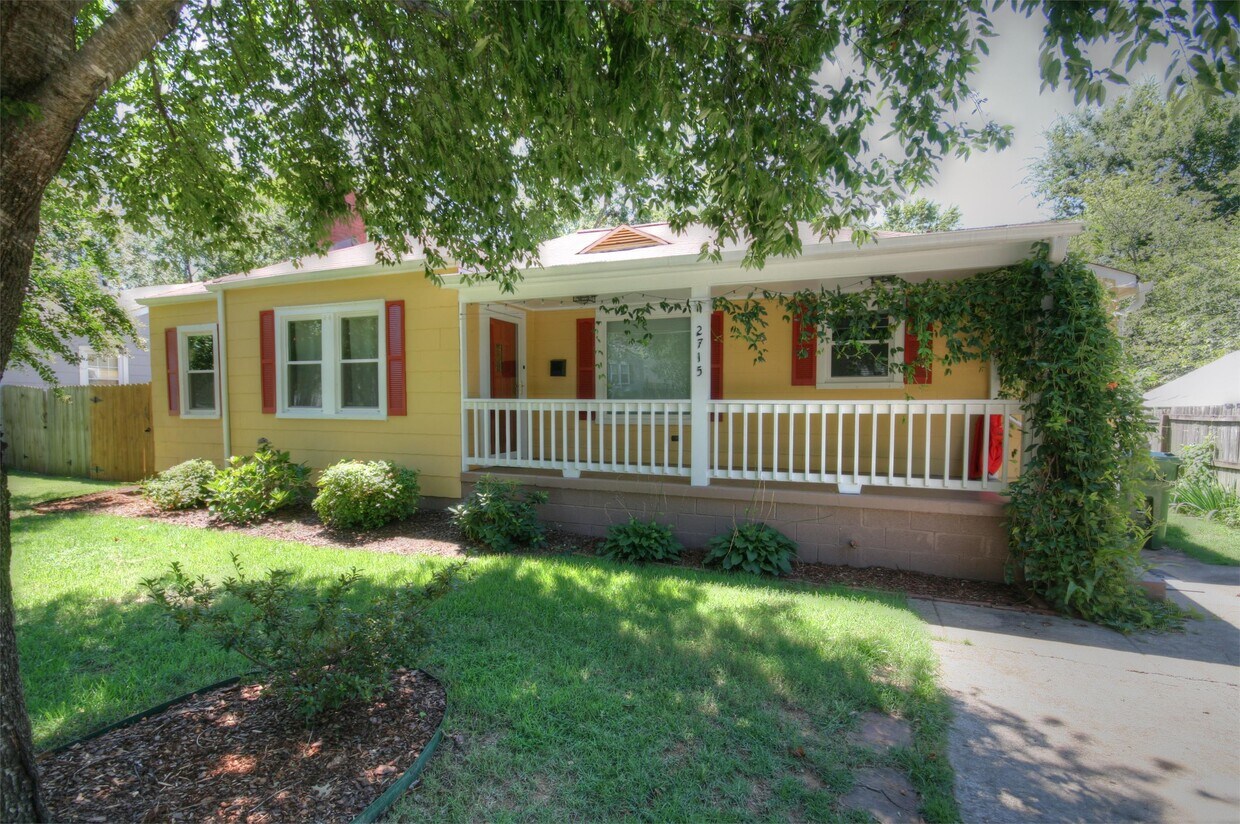 Foto principal - 2715 Thornton Cir SW