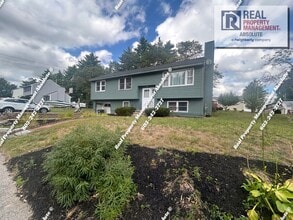 Building Photo - 4 Heidi Ln