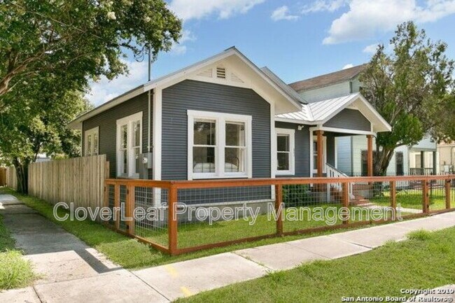 Photo - 803 Burleson St House