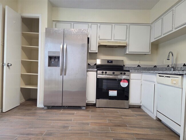 Foto del edificio - 11545 S Kirkwood Rd