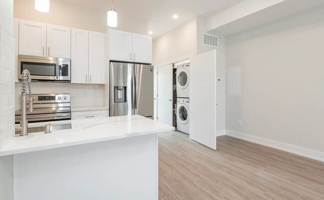 Foto del edificio - 2106 N Reese St