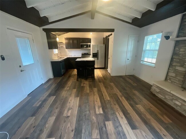 Foto del edificio - 18302 Redbud Ln