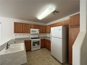 Building Photo - 10463 Beautiful Fruit St
