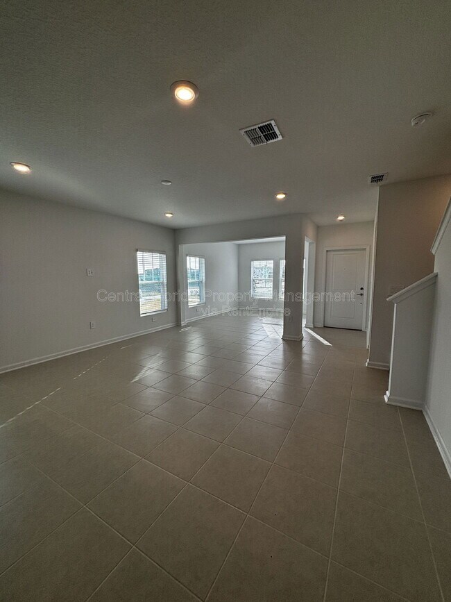 Foto del edificio - 7370 Summer Ivy Aly