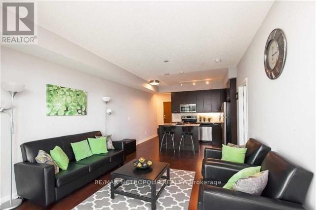 Photo du bâtiment - 365 Prince of Wales Dr