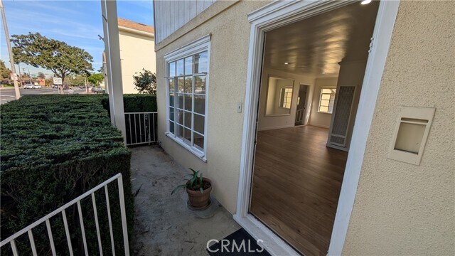 Foto del edificio - 1601 N Flower St