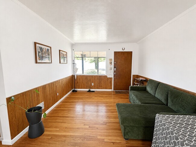 Foto del edificio - 7363 W 19th Ave