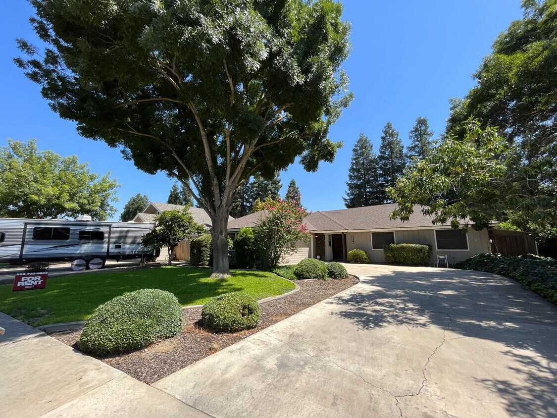 2936 S Conyer St Visalia, CA 93277 Alquileres en Visalia, CA