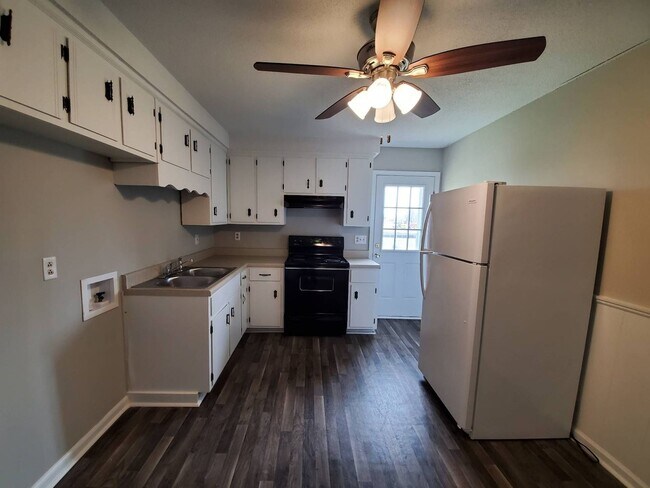 Foto del edificio - Tandy Drive Apartments