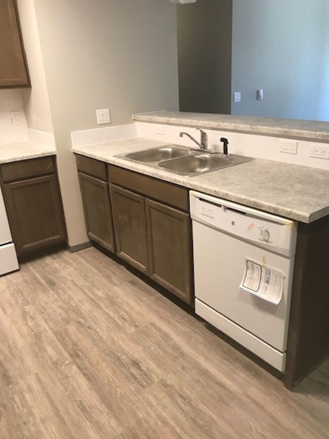 Interior Photo - Silverado Apartments