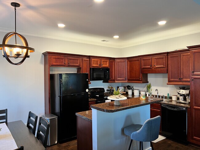 Foto del edificio - 116 Kingston Ct