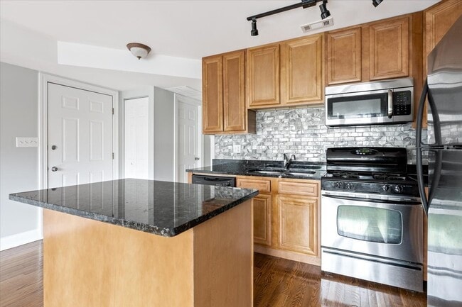 Foto del edificio - 1343 W Winona St