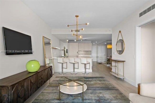 Foto del edificio - 501 NE 31st St