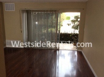 Studio - 15344 Weddington St