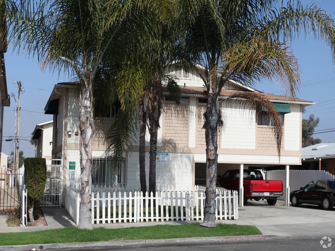 Building Photo - 4086 Swift Ave