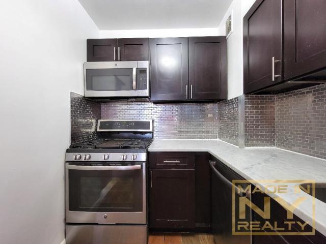 Foto del edificio - 1 bedroom in WOODSIDE NY 11377