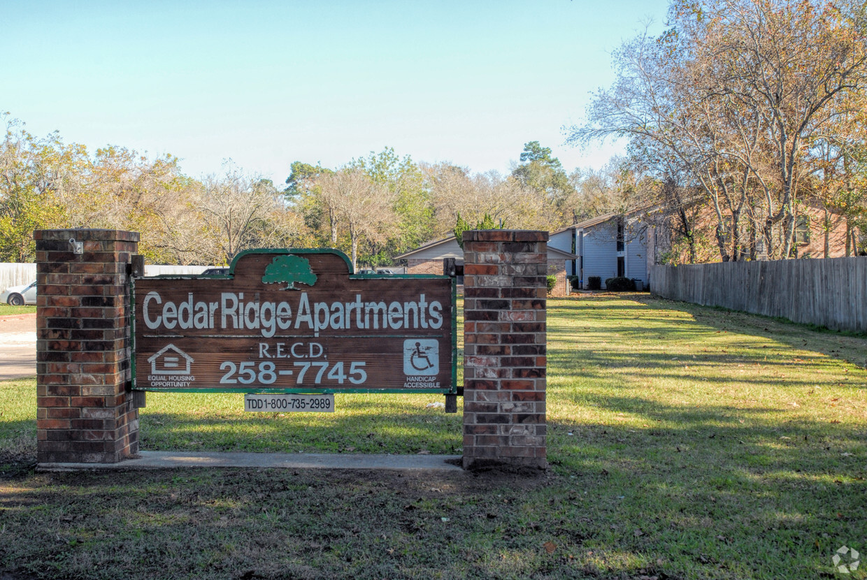 Building Photo - Cedar Ridge Apartments