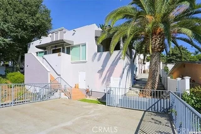 Building Photo - 1112 Princeton Dr