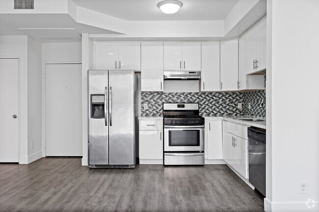 2BD, 2BA - 1,100SF - Kitchen - Hoover Hilltop