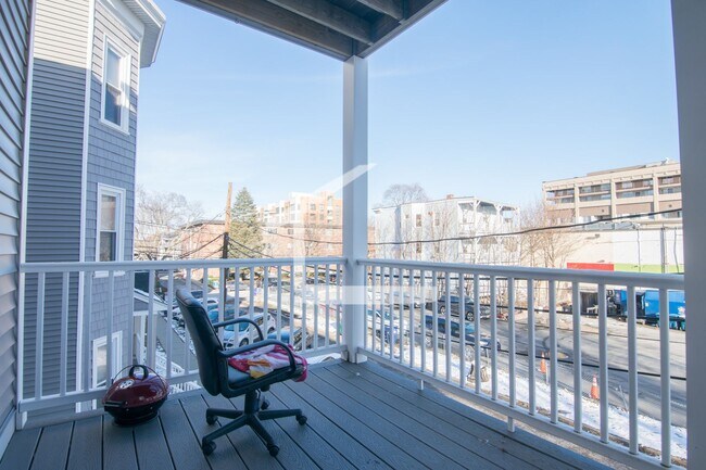 Foto del edificio - Unique BU Apartment