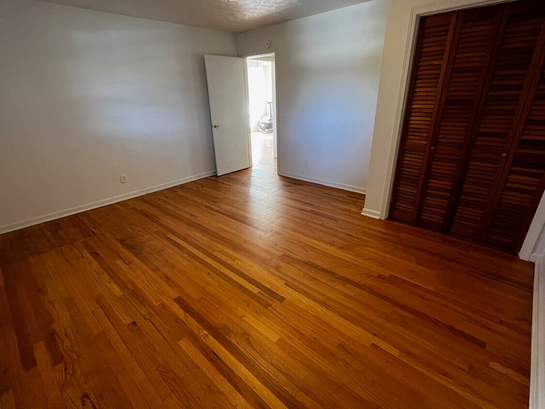 Foto del edificio - 131 Freedom Dr