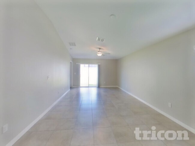 Foto del edificio - 17235 White Mangrove Dr