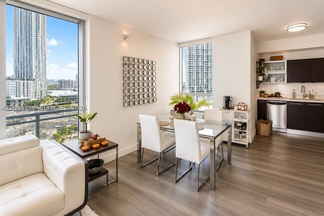 Foto del edificio - 90 SW 3rd St
