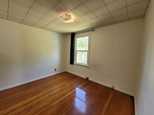 Foto del edificio - Charming 2 bed 1 bath