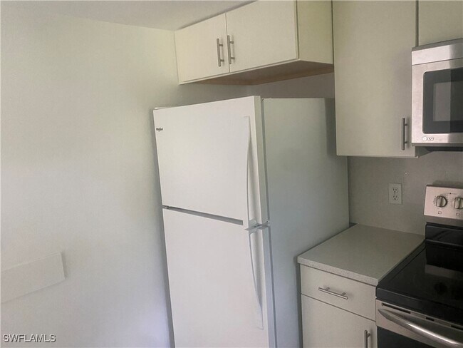 Foto del edificio - 1460 Green Valley Cir