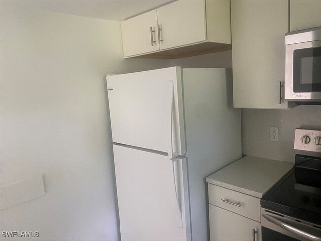 Building Photo - 1460 Green Valley Cir