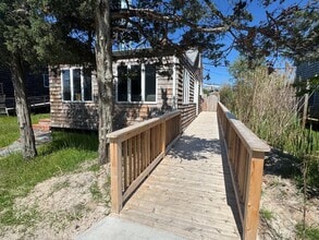 Building Photo - 917 Evergreen Walk