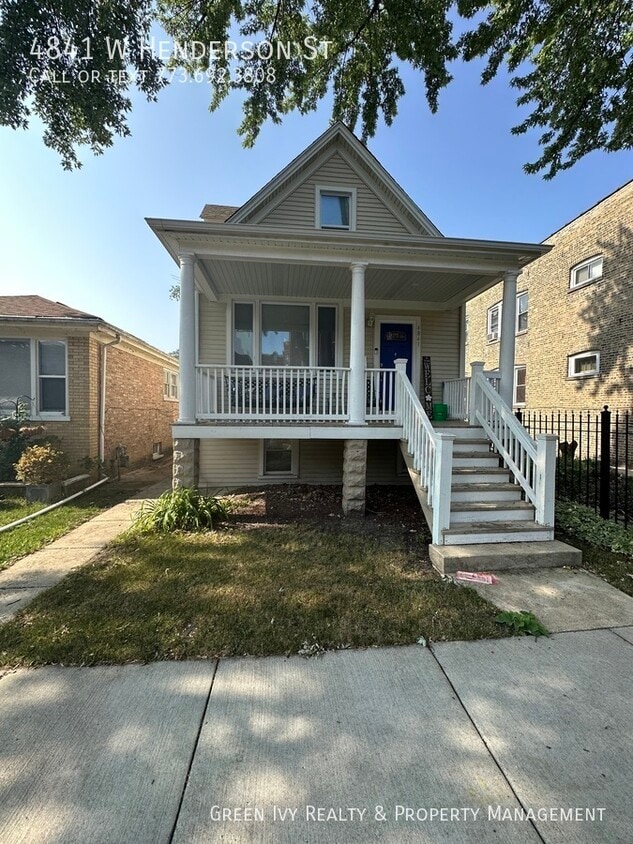 Primary Photo - Large 5 Bedroom Single Family Home