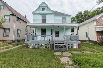 Building Photo - 1226 W Erie Ave