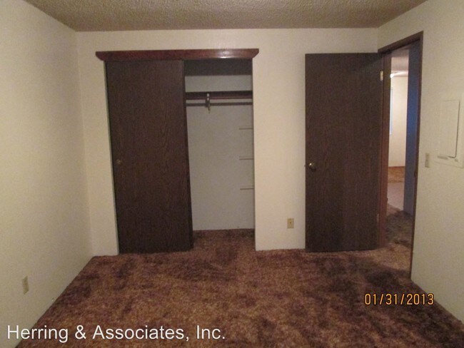 Foto del edificio - 340 Pear Ln