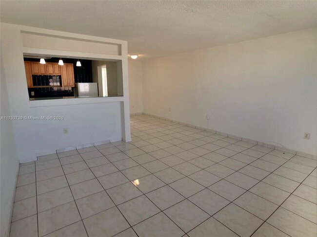 Foto del edificio - 1800 79th Street Causeway