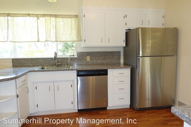 Building Photo - 4 br, 2.5 bath House - 186 N. Avalon